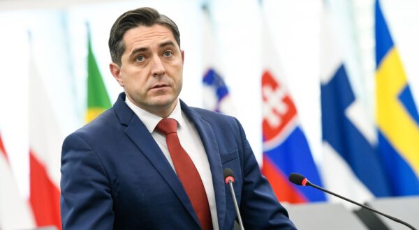 EP Plenary session - The important role of cities and regions in the EU – for a green, social and prosperous local development