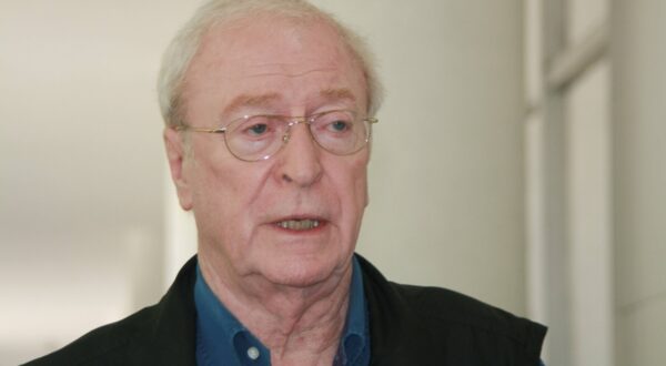 Michael Caine The Dark Knight Rises Portrait Session, July 8, 2012. Reproduction by American tabloids is absolutely forbidden. Beverly Hills CA USA PUBLICATIONxINxGERxSUIxAUTxONLY Copyright: xJeanxCummingsx 31572_063JRC

Michael Caine The Dark Knight Rises Portrait Session July 8 2012 Reproduction by American tabloids IS Absolutely Forbidden Beverly Hills Approx USA PUBLICATIONxINxGERxSUIxAUTxONLY Copyright xJeanxCummingsx 31572_063JRC