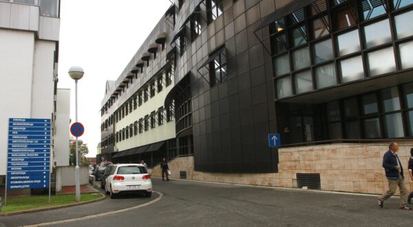 27.09.2013., Osijek - KBC Osijek. Zgrada kirurgije. "nPhoto: Marko Mrkonjic/PIXSELL