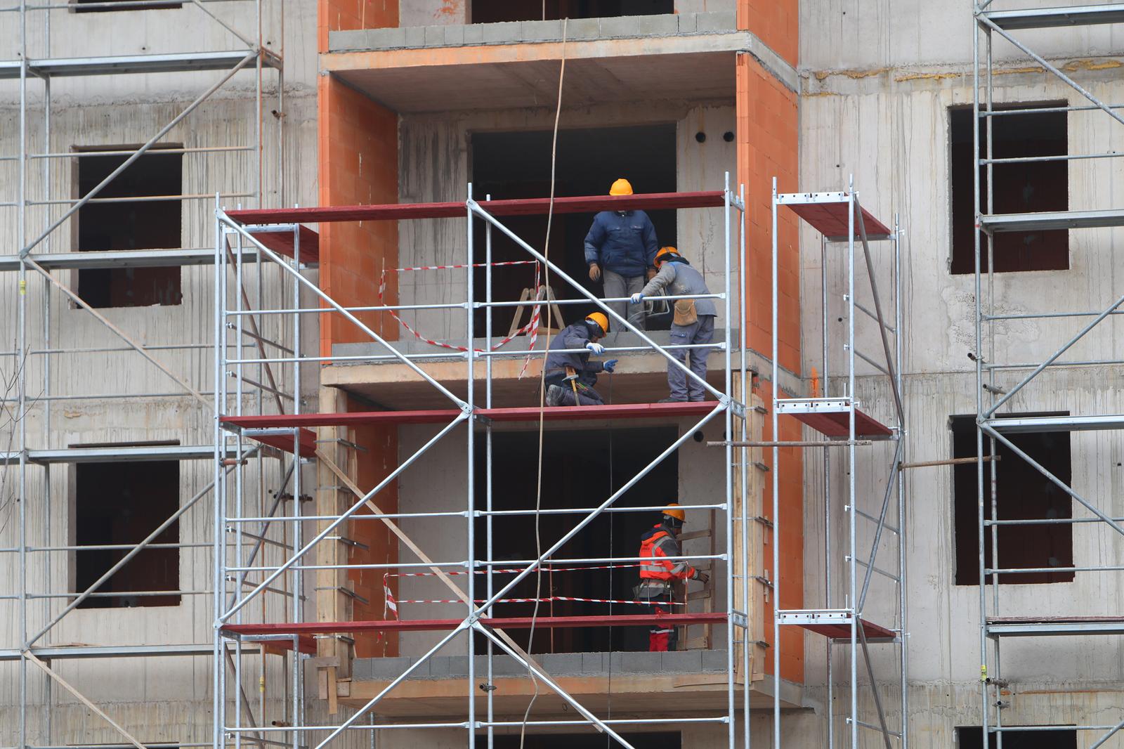 17.02.2025., Karlovac - Gradnja nove stambene zgrade u gradskoj cetvrti Grabrik. Photo: Kristina Stedul Fabac/PIXSELL