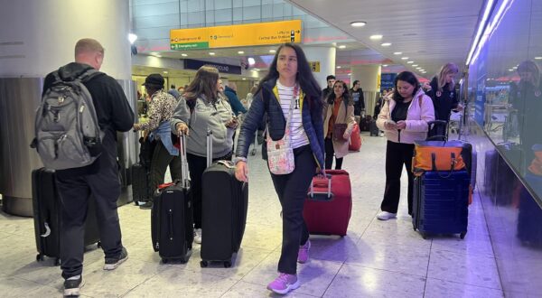 RETRANSMITTING CORRECTIONG TERMINAL NUMBER FROM T3 to T2 People at T2 London Heathrow Airport, after flights were delayed and cancelled at airports including Heathrow after an alleged cyber attack targeted a service provider for check-in and boarding systems. London Heathrow, Brussels and Berlin airports are all experiencing delays and disruption following the "technical issue" affecting Collins Aerospace, which works for several airlines at multiple airports across the world. Picture date: Saturday September 20, 2025. Photo: MAJA SMIEJKOWSKA/PRESS ASSOCIATION