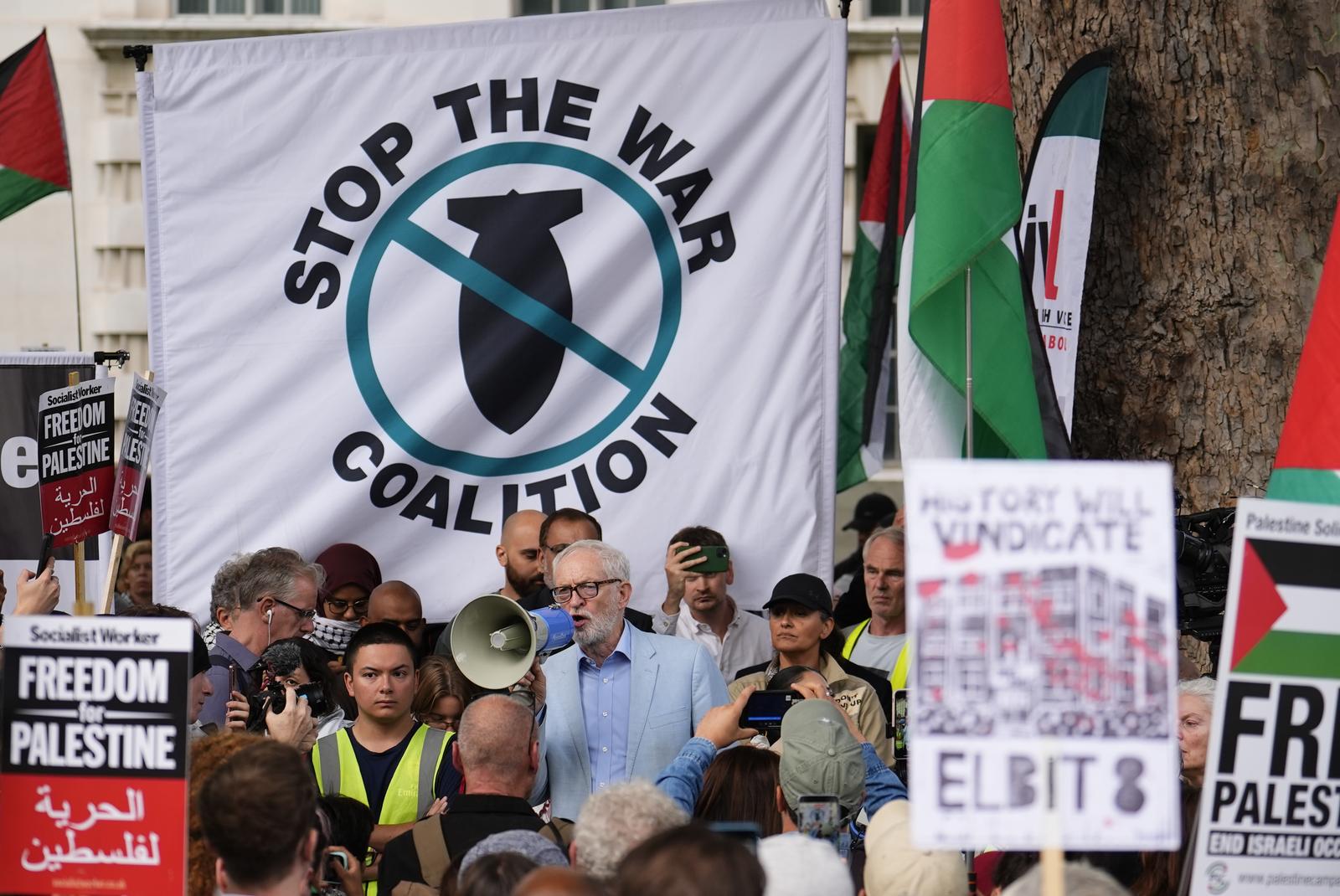 Former Labour leader and Independent MP Jeremy Corbyn addressess campaigners from the Palestine Solidarity Campaign taking part in a protest outside Downing Street, London, to oppose the upcoming visit of Israeli President Isaac Herzog. Picture date: Tuesday September 9, 2025. Photo: Jordan Pettitt/PRESS ASSOCIATION