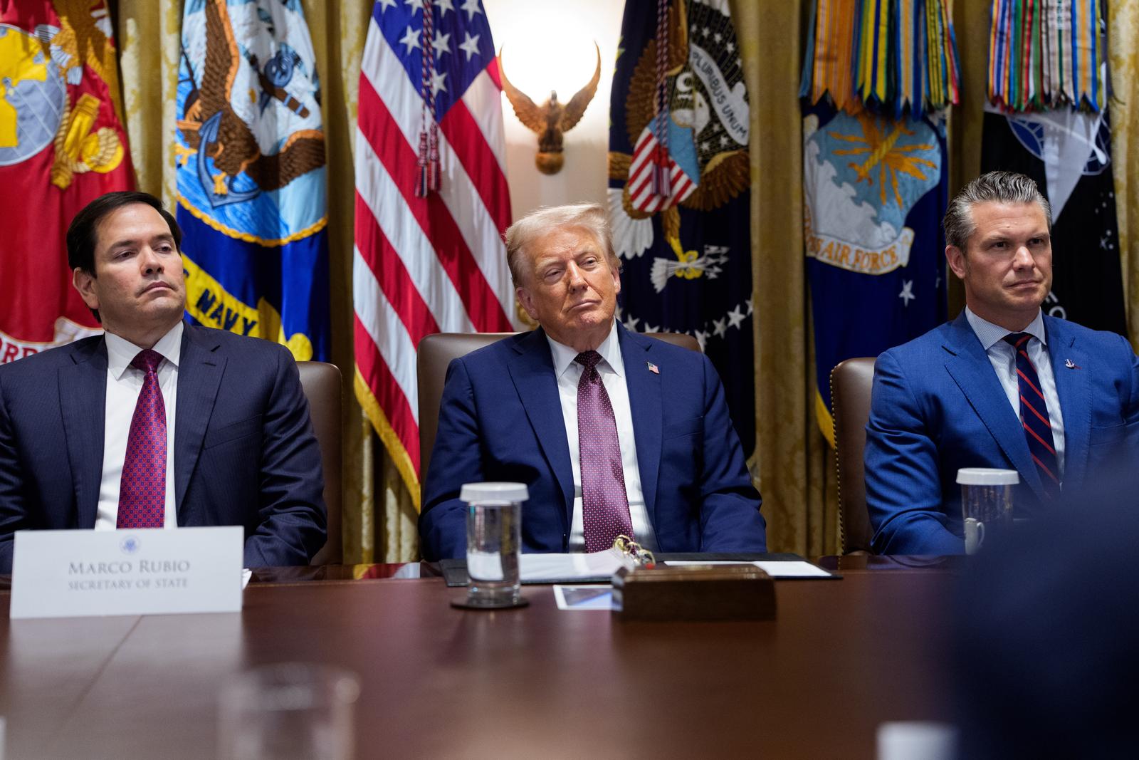 United States Secretary of State Marco Rubio, United States President Donald J Trump and United States Secretary of Defense Pete Hegseth participate in a a Cabinet Meeting in the Cabinet Room of the White House in Washington, DC, US, on Tuesday, August 26, 2025.
Credit: Aaron Schwartz / Pool via CNP/AdMedia Photo: CNP/AdMedia/NEWSCOM