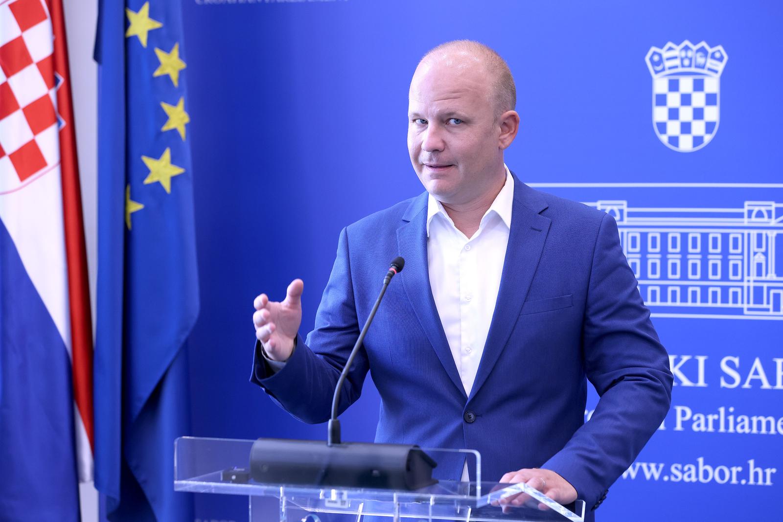 08.09.2025., Zagreb - U Saboru je danas odrzana sjednica Predsjednistva na kojoj je raspravljano o dnevnom redu predstojece plenarne sjednice. Nakon sjednice Misel Jaksic je odrzao konferenciju za medije. Photo: Patrik Macek/PIXSELL