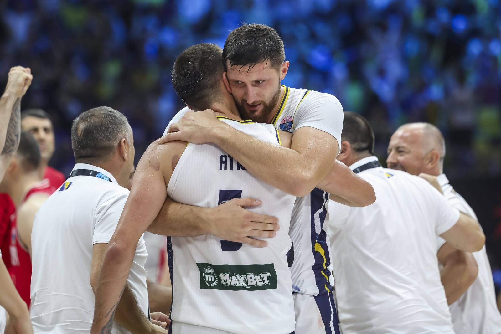 Fiba EuroBasket 2025 : Bosnia and Herzegovina vs Georgia JUSUF NURKIC of Bosnia-Herzegovina and EDIN ATIC of Bosnia-Herzegovina celebrate after their win. Bosnia and Herzegovina plays against Georgia for the Group C during the Group Phase of the Fiba EuroBasket 2025, Limassol, Cyprus, on Sep. 4, 2025. Limassol Cyprus Copyright: xKOSTASxPIKOULASx Photo: IMAGO/KOSTAS PIKOULAS/IMAGOSPORT