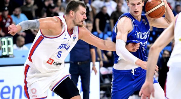 Nikola Jokic of Serbia (left) and Lauri Markkanen of Finland in action during FIBA Eurobasket quarterfinal match Serbia vs Finland in Riga, Latvia on September 6, 2025. (Photo by HEIKKI SAUKKOMAA/LEHTIKUVA/Sipa USA)    Photo: STT-Lehtikuva/SIPA USA