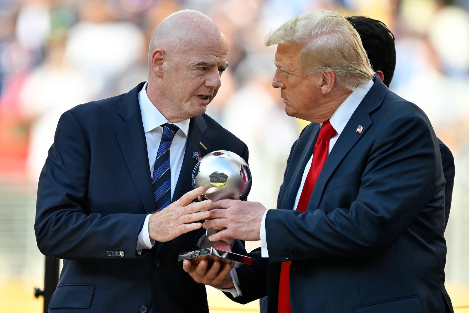 Infantino je već dobio potporu azijskih i afričkih saveza Photo: IMAGO/Ulrich Hufnagel/IMAGOSPORT