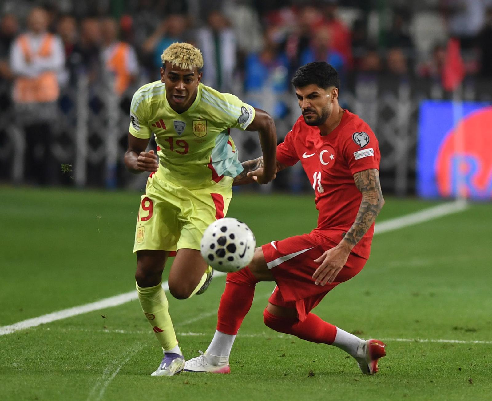 Lamine Yamal of Spain and Eren Elmali of Turkiye, during Turkiye and Spain FIFA World Cup 2026 qualification match in Konya Metropolitan Municipality Stadium, Turkiye, on September 7, 2025. (Abdurrahman Antakyal? - Depo Photos/Sipa USA) Photo: Depo Photos/SIPA USA