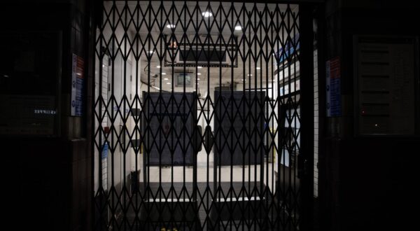 A London underground station has its gates closed as a strike begins. Members of the RMT Union began a 5-day strike, affecting the entire London Underground network. This action resulted in station closures and reduced service levels across all underground train lines. (Photo by James Willoughby / SOPA Images/Sipa USA) Photo: SOPA Images/SIPA USA