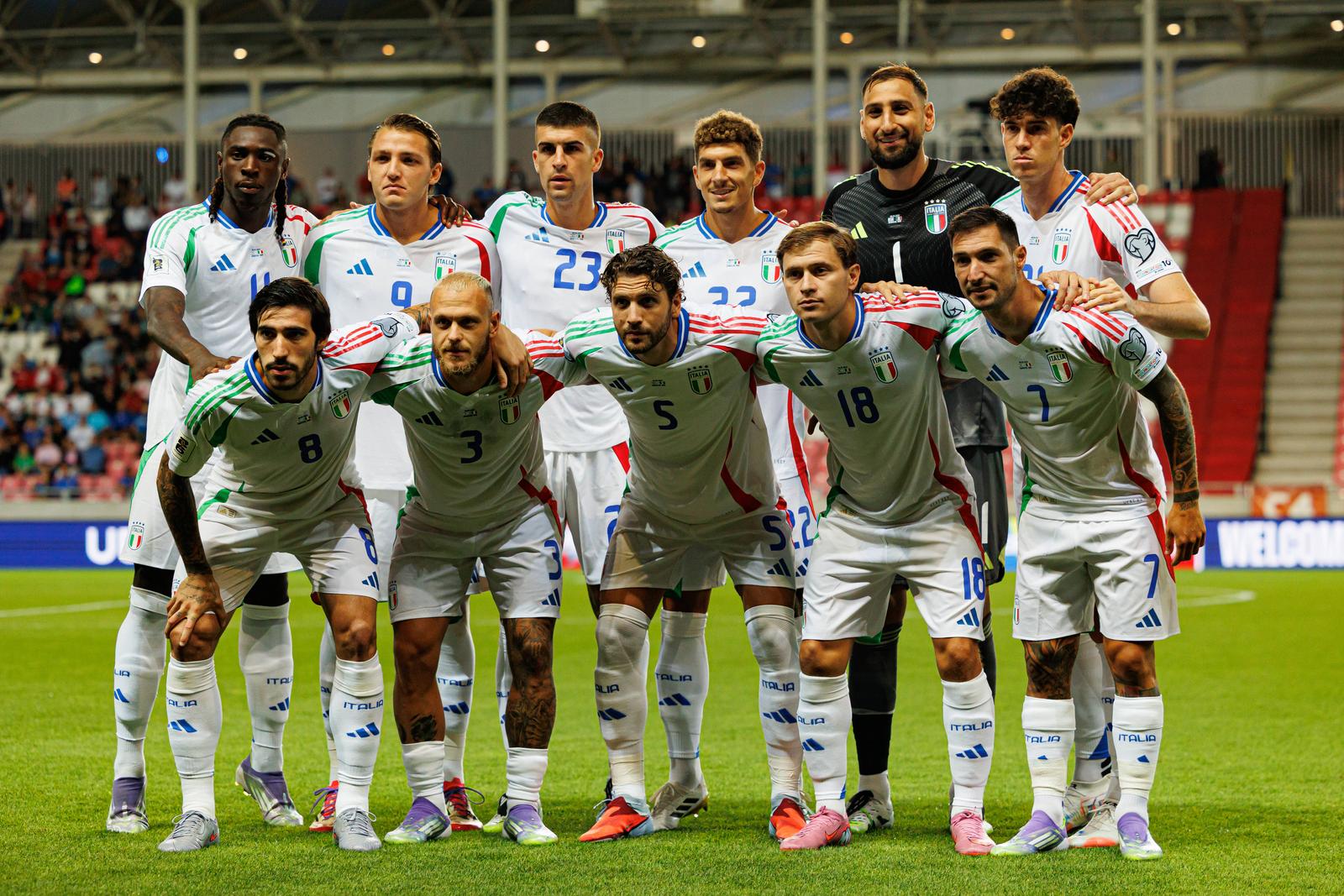 Team of Italy seen during World Cup 2026 European qualification game between national teams of Israel and Italy Maciej Rogowski/ Ball Raw Images Debrecen Nagyerdei Stadion Hungary Copyright: xMaciejxRogowskix maciejrogowski_israel_italy_2526-45 Photo: IMAGO/Maciej Rogowski/IMAGOSPORT