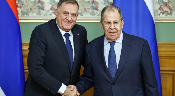 RUSSIA, MOSCOW - SEPTEMBER 9, 2025: Milorad Dodik (L), President of Republika Srpska, and Sergei Lavrov, Foreign Minister of Russia, shake hands after a joint press conference on their meeting at the Reception House of the Foreign Ministry. Mikhail Tereshchenko/TASS/Sipa USA Photo: Tass/SIPA USA