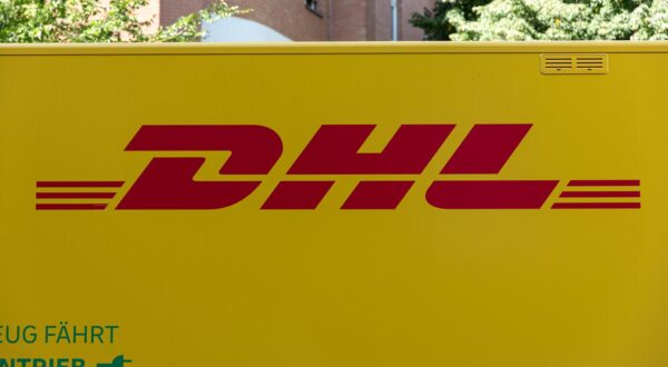 DHL