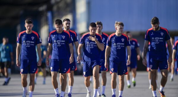 01.09.2025., Zagreb - Trening Hrvatske nogometne reprezentacije pred utakmice kvalifikacija za svjetsko prvenstvo. Petar Sucic, Nikola Moro, Franjo Ivanovic, Toni Fruk i Duje Caleta Car Photo: Igor Soban/PIXSELL