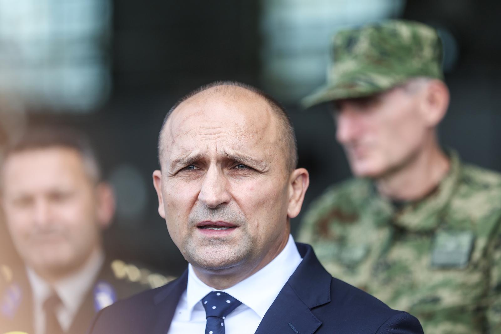 02.09.2025., Zagreb - Potpredsjednik Vlade Republike Hrvatske i ministar obrane Ivan Anušic i načelnik Glavnog stozera Oruzanih snaga RH general-pukovnik Tihomir Kundid prisustvovali su predstavljanju besposadnog zrakoplovnog sustava Bayraktar TB2.  Photo: Slavko Midzor/PIXSELL