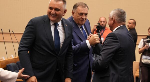02.09.2025., Narodna skupstina RS, Banjaluka (BiH) - Narodna skupstina Republike Srpske izabrala je veceras u Banjaluci Vladu Republike Srpske koji ce predvoditi premijer Savo Minic.
Photo: Dejan Rakita/Pixsell Photo: Dejan Rakita/PIXSELL/PIXSELL