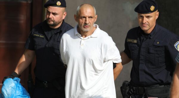 03.09.2025., Matije Vlacica 80, Tenja - Kuca u kojoj je izvrseno ubojstvo. Pronadjeni su tragovi u vezi s nestankom zene. 
 Photo: David Jerkovic/PIXSELL