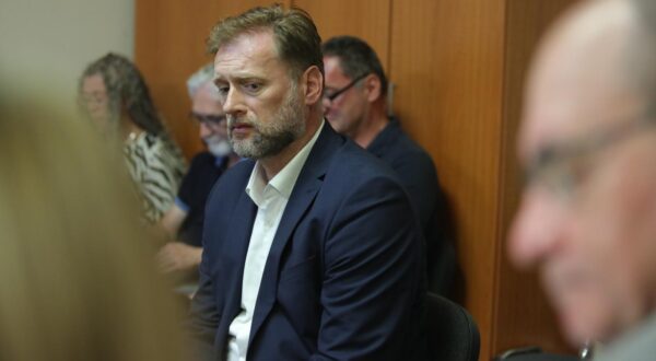 04.09.2025.,  Vinkovci - Na Opcinskom sudu u Vinkovcima nastavljeno je sudjenje bivsem ministru obrane Mariju Banozicu. Banozicu se sudi zbog izazivanja prometne nesrece u kojoj je 11. studenoga 2023. na cesti Vinkovci-Zupanja poginuo Goran Saric. Photo: David Jerkovic/PIXSELL