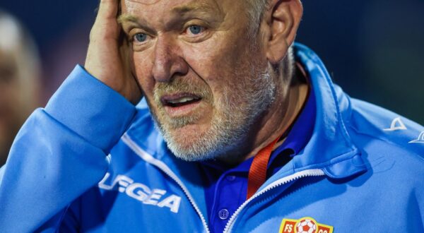 Prosinečki više nije izbornik Crne Gore Photo: Slavko Midzor/PIXSELL