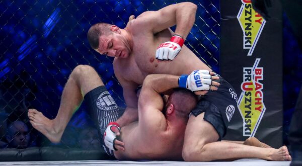 09.11.2019., Zagreb - Borilacki spektakl KSW 51 u Areni Zagreb. Borba do 120kg, Ante Delija (Hrvatska) - Oli Thompson (Engleska). Photo: Igor Kralj/PIXSELL