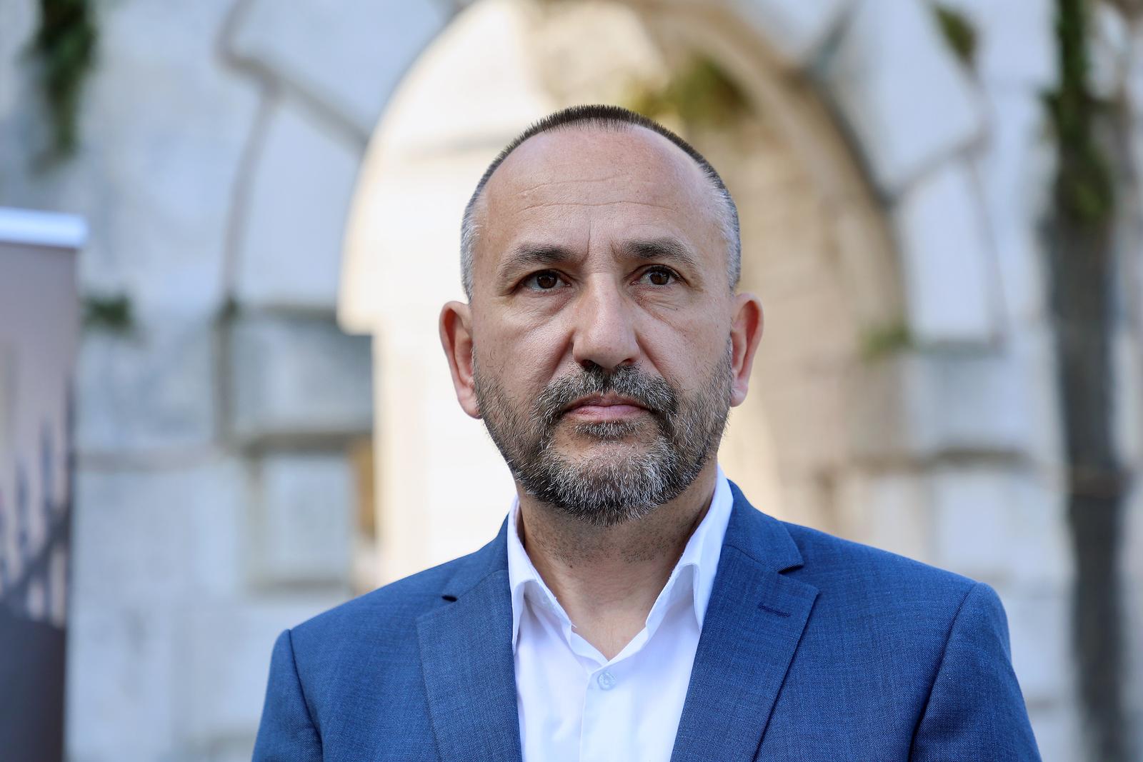 12.04.2025., Trogir- Hrvatska demokrscanka stranka ( HDS ) predstavila kandidata za gradonacelnika Trogira i dio programa.  Kandidat Miljenko Rilje, zamjenik Franko Maravic. Listu su dosli podrzati Goran Dodig i saborski zastupnik Hrvoje Zekanovic Photo: Ivana Ivanovic/PIXSELL