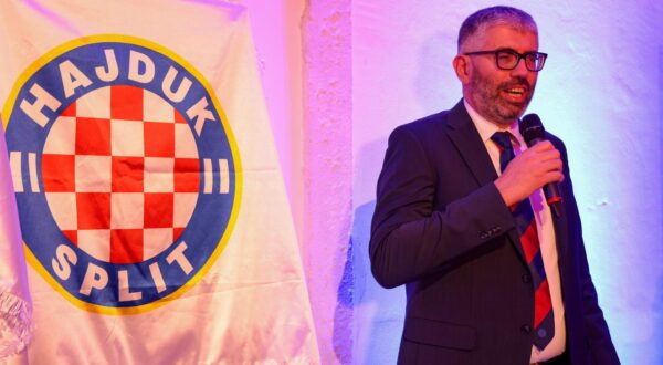 Ivan Bilić smatra da se trenutno minira Hrvoje Maleš Photo: Sime Zelic/PIXSELL