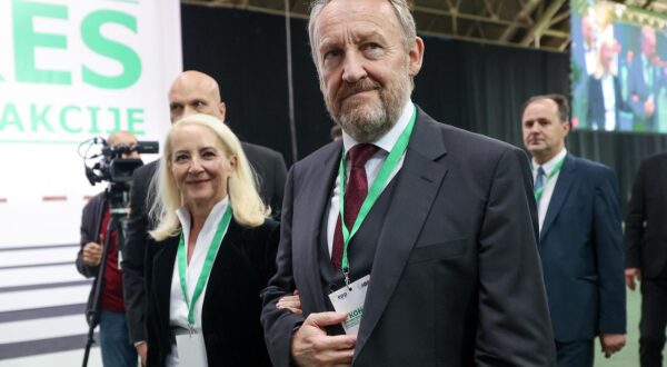 14.10.2023., Sarajevo, Bosna i Hercegovina - U dvorani Zetra zapoceo je kongres SDA (Stranka Demokratske Akcije) na kojoj je jedini kandidat za predsjednika Bakir Izetbegovic. Photo: Armin Durgut/PIXSELL