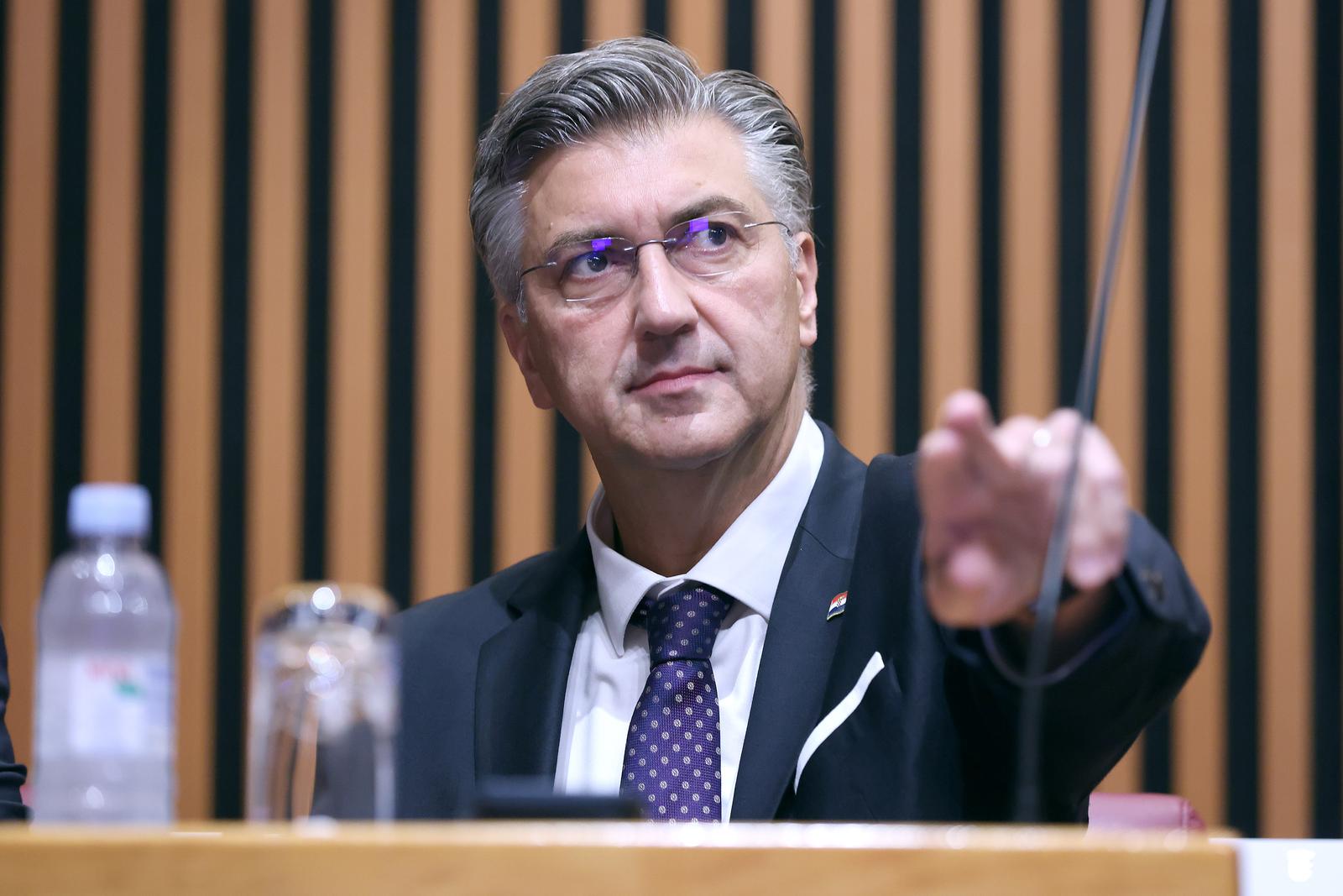 15.09.2025., Zagreb - Aktualnim prijepodnevnom, postavljanje zastupnickih pitanja Vladi, pocela je 7. sjednica Hrvatskoga sabora.  Photo: Patrik Macek/PIXSELL