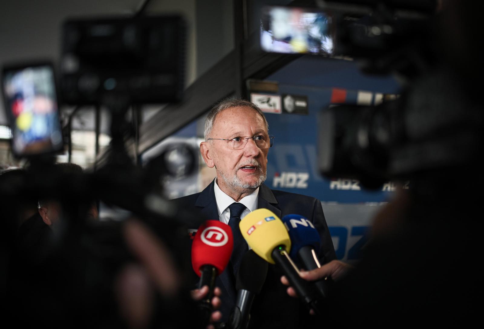 24.09.2025., Zagreb - Dolazak clanova HDZ-a na zajednicku sjednicu Predsjednistva i Nacionalnog odbora HDZ-a. Davor Bozinovic Photo: Josip Regovic/PIXSELL