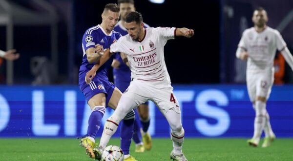 25.10.2022., stadion Maksimir, Zagreb - UEFA Liga prvaka, 5. kolo, skupina E, GNK Dinamo - AC Milan. Mislav Orsic, Ismael Bennacer Photo: Igor Kralj/PIXSELL