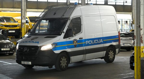 27.08.2025., Zagreb - Dovodjenje osumnjicenika privedenih u novoj akciji USKOK-a. Hrvatska policija predvodi medunarodnu akciju u suradnji s EUROPOL-om i DEA-om. Photo: Marko Lukunic/PIXSELL