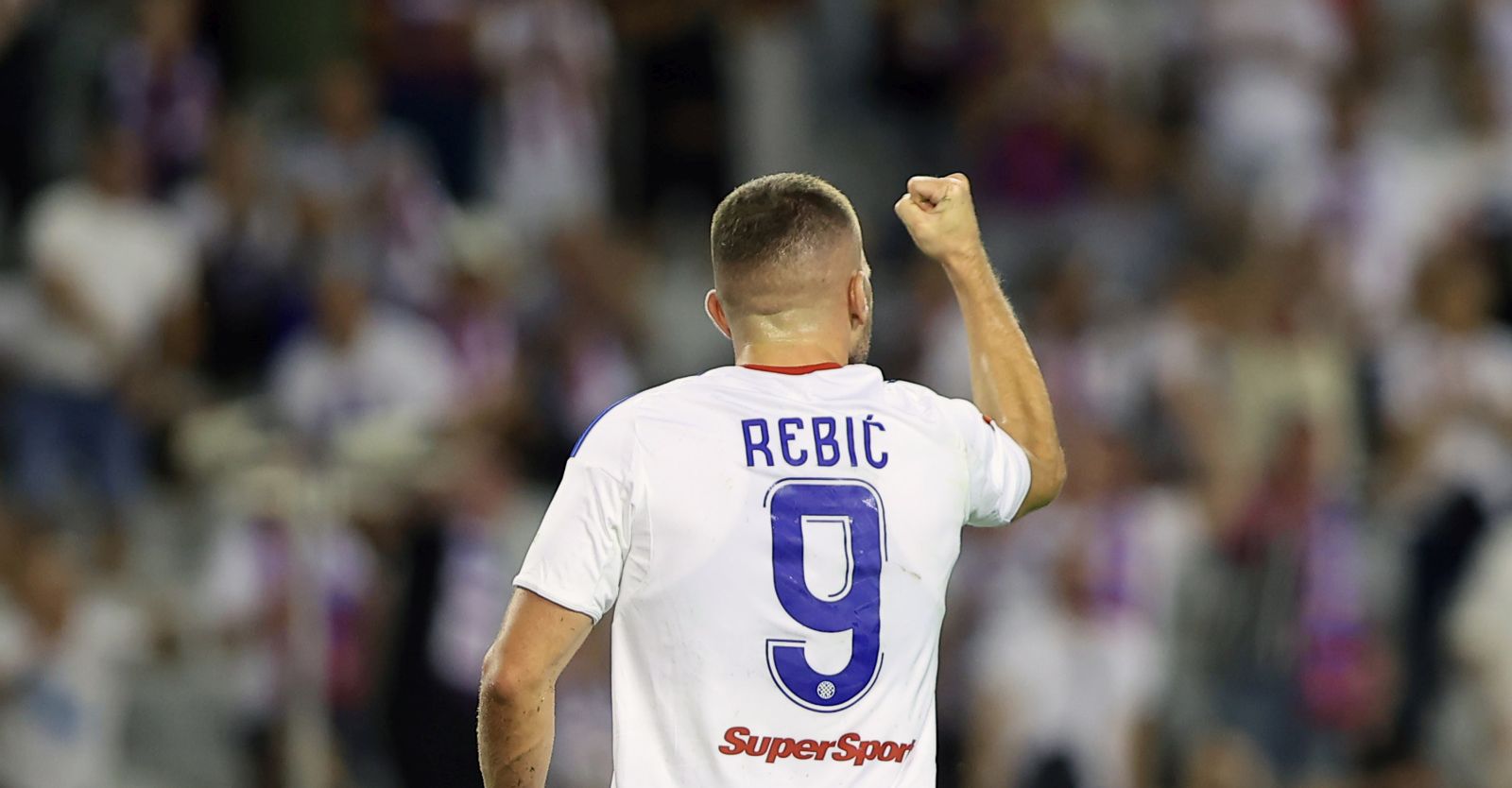 27.09.2025., stadion Poljud, Split - SuperSport HNL, 08. kolo, HNK Hajduk - NK Lokomotiva. Slavlje nogometasa Hajduka nakon pogotka Ante Rebica za vodstvo 1:0. Ante Rebic Photo: Ivana Ivanovic/PIXSELL