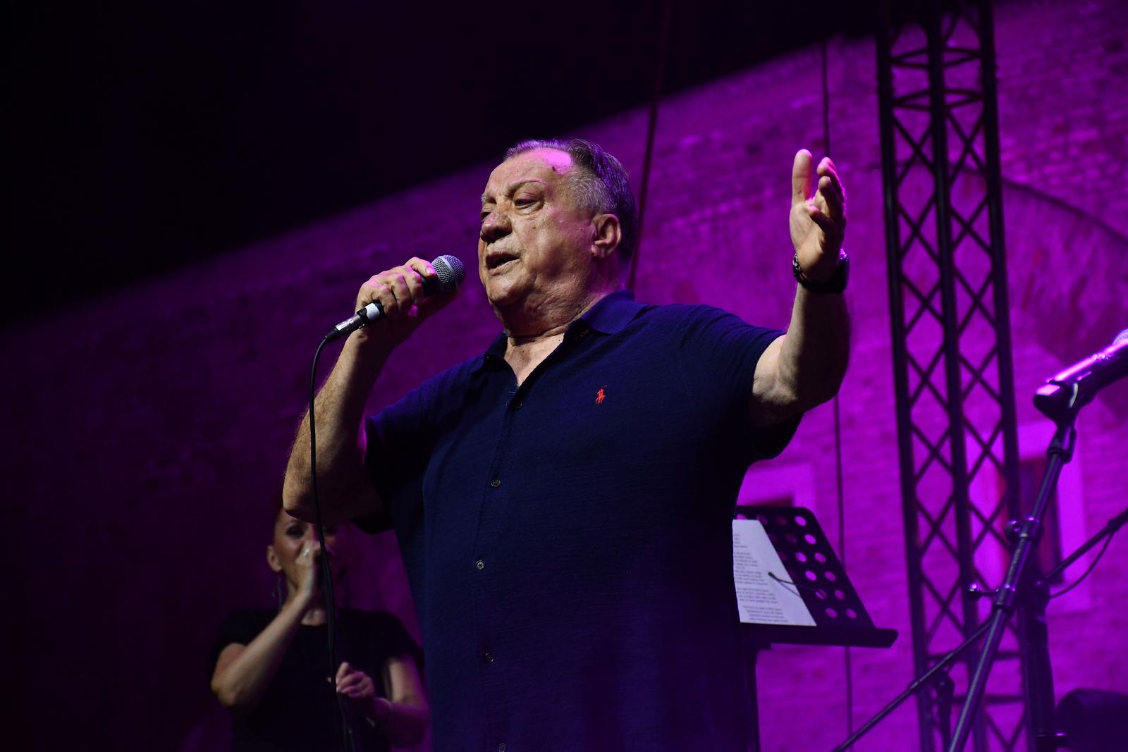 27.06.2025., Slavonski Brod - Halid Beslic odrzao je koncert uTvrdjavi Brod.  Photo: Ivica Galovic/PIXSELL