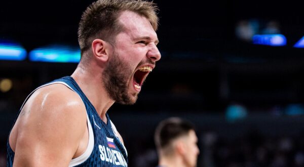 Luka Doncic (Slowenien, 77) jubelt FIBA EuroBasket 2025: Italien - Slowenien, Riga, Arena Riga am 07.09.2025