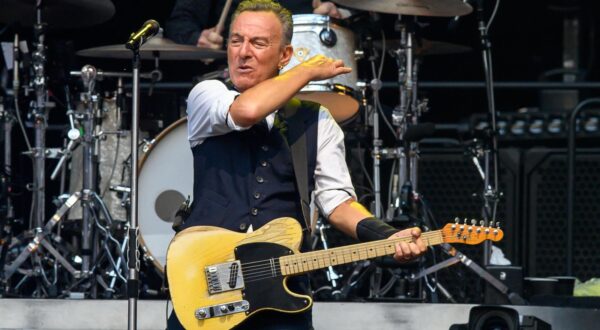 03.07.2025, San Siro Stadium, Mailand, ITA, The Land of Hope & Dreams Tour, im Bild Bruce Springsteen // Bruce Springsteen performs live in concert during the Land of Hope & Dreams Tour at the San Siro Stadium in Mailand, Italy on 2025/07/03. EXPA Pictures © 2025, PhotoCredit: EXPA/ laPresse/ Claudio Furlan
 
 *****ATTENTION - for AUT, SUI, CRO, SLO only***** Photo: EXPA/ laPresse/ Claudio Furlan/EXPA
