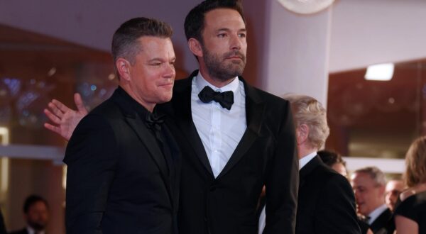 ITA, 78. Filmfestspiele von Venedig 10.09.2021, ITA, Venedig, ITA, 78. Filmfestspiele von Venedig, Red Carpet, The Last Duell, im Bild Matt Damon, Ben Affleck // Matt Damon, Ben Affleck during Red Carpet of the film The Last Duell of the 78th Venice Film Festival at the ITA in Venedig, Italy on 2021/09/10. EXPA Pictures © 2021, PhotoCredit: EXPA/ laPresse/ Gian Mattia D'Albertor
