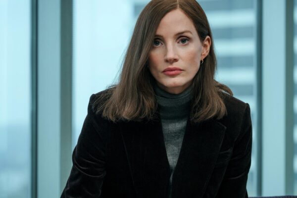 USA. Jessica Chastain in (C)Apple TV+ new series - The Savant (2025).  Plot: Follows the Savant, a top-secret investigator who infiltrates internet hate organizations to bring down the nation's most violent men. Ref: LMK106-J11289-180925 Supplied by LMKMEDIA.  Editorial Only. Landmark Media is not the copyright owner of these Film or TV stills but provides a service only for recognised Media outlets. pictures@lmkmedia.com Photo: Supplied by LMK / ipa-agency.net/IPA