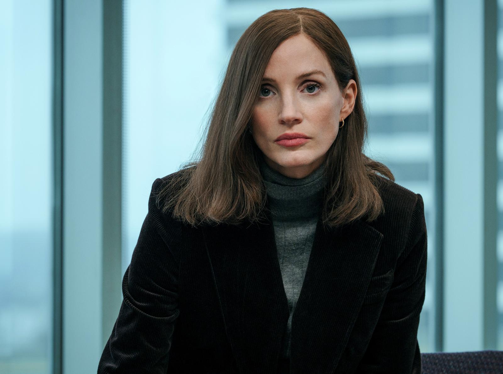 USA. Jessica Chastain in (C)Apple TV+ new series - The Savant (2025).  Plot: Follows the Savant, a top-secret investigator who infiltrates internet hate organizations to bring down the nation's most violent men. Ref: LMK106-J11289-180925 Supplied by LMKMEDIA.  Editorial Only. Landmark Media is not the copyright owner of these Film or TV stills but provides a service only for recognised Media outlets. pictures@lmkmedia.com Photo: Supplied by LMK / ipa-agency.net/IPA