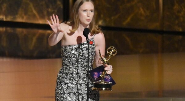 Hannah Einbinder accepts the Outstanding Supporting Actress in a Comedy Series award for "Hacks" onstage at the 77th annual Primetime Emmy Awards at the Peacock Theater in Los Angeles on Sunday, September 14, 2025. Photo by Jim Ruymen/UPI Photo via Newscom Photo: Jim Ruymen/NEWSCOM