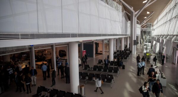ISRAEL-EILAT-NEW AIRPORT-OPENING (190121) -- EILAT (ISRAEL), Jan. 21, 2019 (Xinhua) -- Photo taken on Jan. 21, 2019 shows the interior of the new Ramon Airport near the Red Sea coastal city of Eilat, Israel. Israeli Prime Minister Benjamin Netanyahu said that Israel is much more accessible for international flights, at a launching ceremony of the country's second international airport on Monday. Until now Israel had only one international airport, Ben Gurion, located at the center of Israel, near the city of Tel Aviv. The new airport will be much more convenient for the visitors and residents of southern Israel. (Xinhua/JINI)  "n"n JINI  Photo: XINHUA/PIXSELL