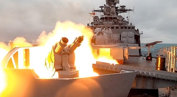 RUSSIA - JULY 25, 2025: Seen in this video screen grab is the Russian Navy destroyer Alexander Levchenko taking part in the July Storm exercise based on a scenario in which the objective was to repel an air raid by a simulated enemy in the Barents Sea. Video grab. Best possible quality. Russian Navy Northern Fleet Pres A  Russian Navy Northern Fleet Pres Photo: Tass/SIPA USA
