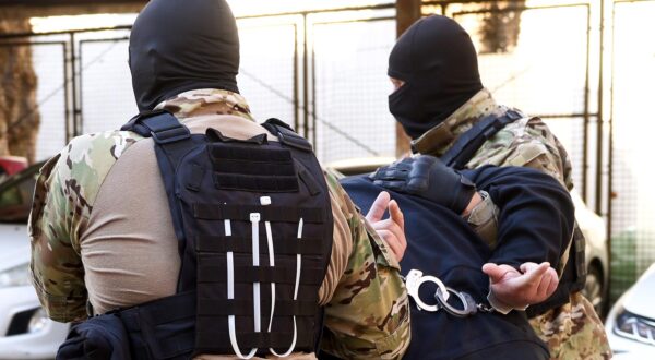 04.02.2025., Sarajevo, Bosna i Hercegovina - U toku su pretresi uhapsenih u akciji “Brut”. Operativna akcija Brut se provodi u saradnji sa Nacionalnim istraznim uredom Slovenije, Policijom Kraljevine Svedske i Europola, s ciljem pronalaska tragova i predmeta koji se mogu dovesti u vezu s izvrsenjem krivicnog djela ubistva Satka Kekica u Sloveniji. Photo: Armin Durgut/PIXSELL