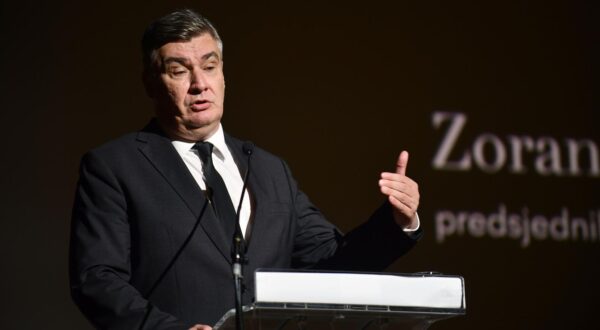 12.9.2025. - Ogulin, Hrvatska - Predsjednik RH, Zoran Milanovic, sudjeluje na svecanoj sjednici Gradskog vijeca Grada Ogulina, povodomobiljezavanja Dana Grada Ogulina i blagana Uzvisenja Svetog Kriza. Zoran Milanovic, predsjednik RH. Photo: Josip Mikacic/PIXSELL
