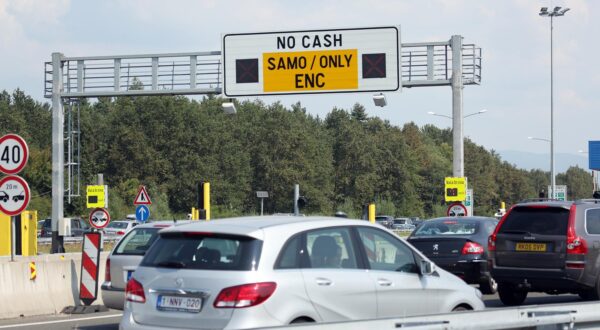 18.08.2018., Zagreb - Prometne guzve na izlasku s autoceste na naplatnoj postaji Demerje u smjeru Zagreba. rPhoto: Borna Filic/PIXSELL