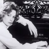 Bildnummer: 54368587  Datum: 14.04.1971  Copyright: imago/United Archives
KPA89471.jpg TOD IN VENEDIG Morte a Venezia Italien 1971 Luchino Visconti Tadzio (BJÖRN ANDRESEN) on piano BOX rights=RM People Entertainment quer Film Fernsehen Drama 70er Portrait

Bildnummer 54368587 Date 14 04 1971 Copyright Imago United Archives KPA89471 JPG Death in Venice Morte a Venezia Italy 1971 Luchino Visconti  Björn Andresen ON Piano Box rights u003d RM Celebrities Entertainment horizontal Film Television Drama 70 Portrait