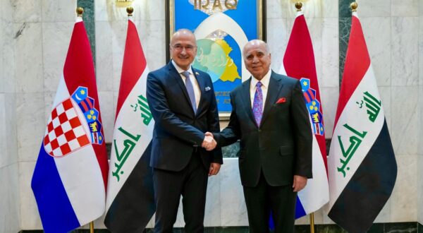 Bagdad, 25.10.2025.- Hrvatski ministar vanjskih poslova Gordan Grliæ Radman tijekom posjeta Iraku sastao se s iraèkim efom diplomacije Fuadom Huseinom. 
foto HINA/ MVEP/ ua