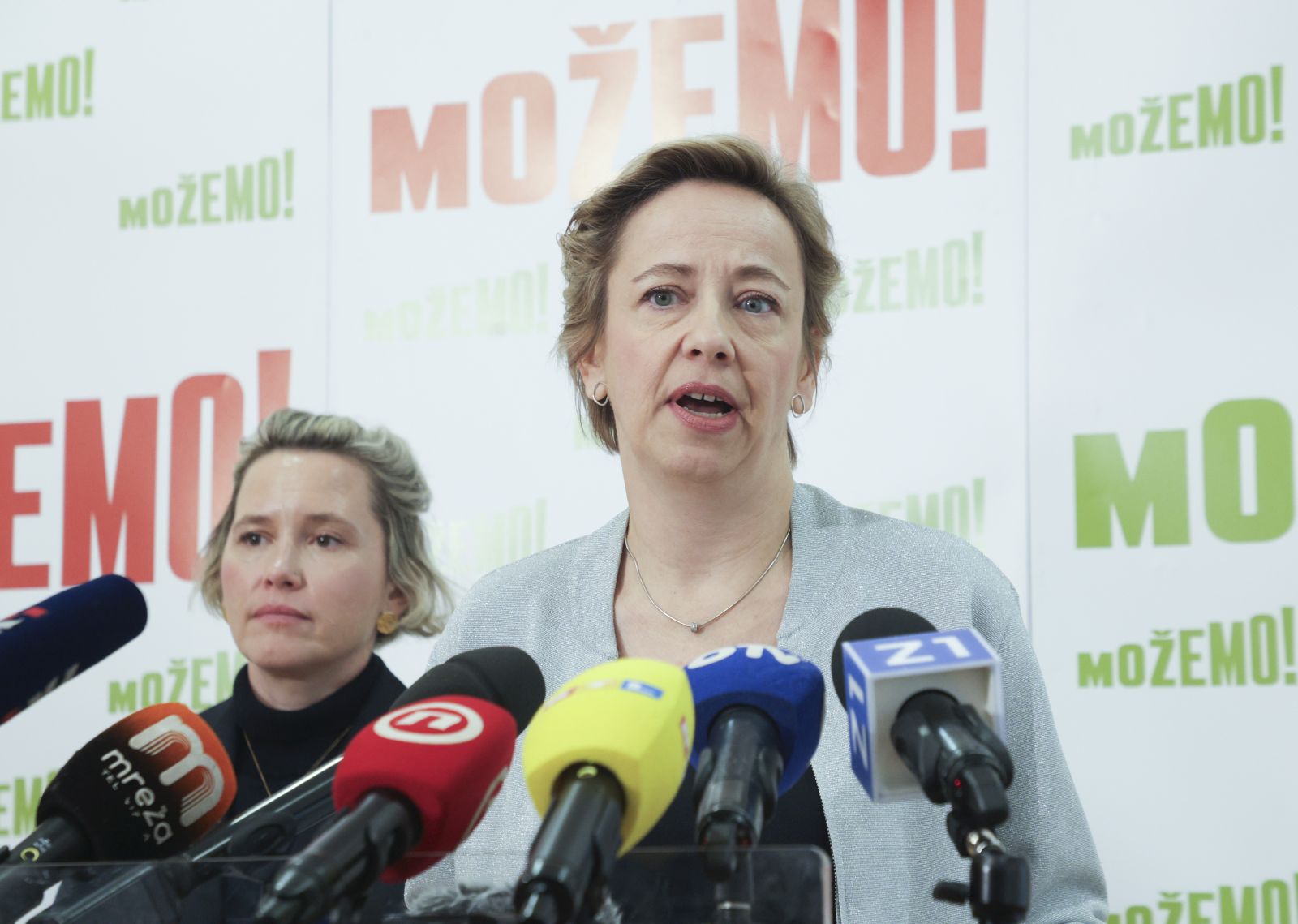 Zagreb, 24.10.2025. - Konferencija za medije stranke Možemo!. Na fotografiji saborska zastupnica Ivana Kekin, zamjenica gradonačelnika Danijela Dolenec.  foto HINA/ Lana SLIVAR DOMINIĆ/ lsd