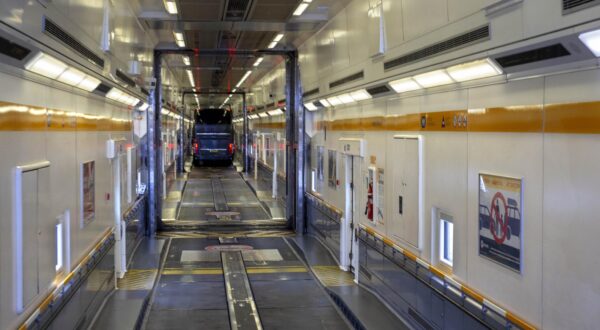 Tunel ispod La Manchea