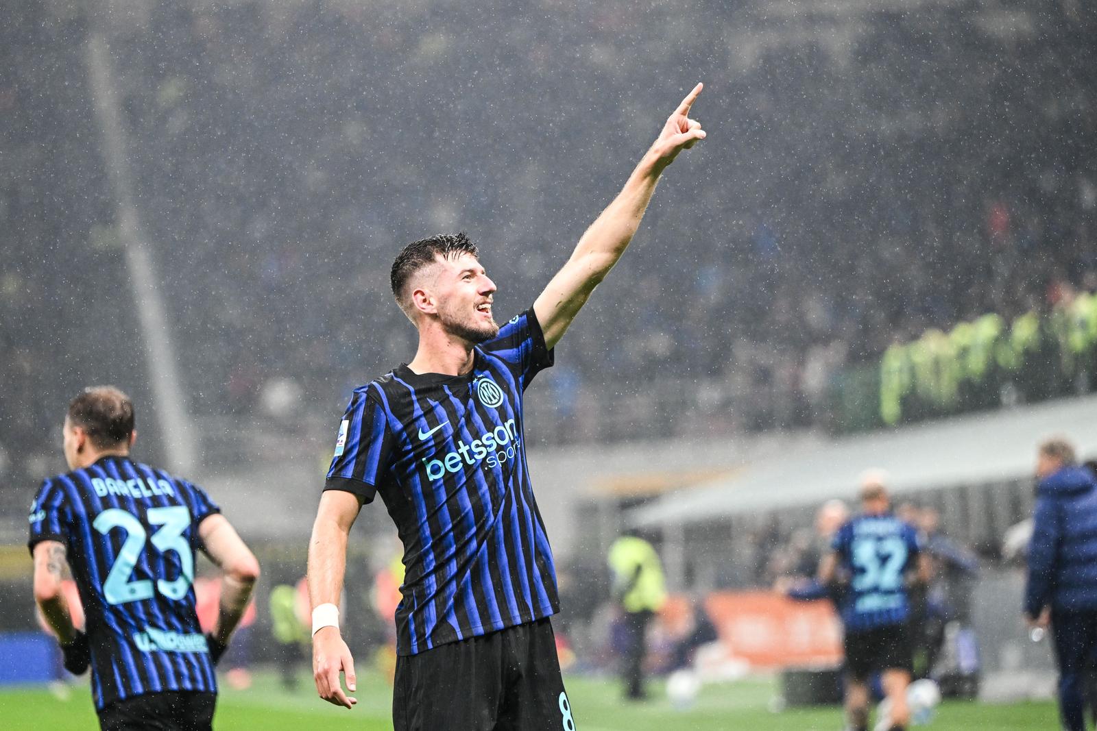 Petar Sucic of Fc Inter celebrating after a goal during the Italian Serie A football match between Inter FC Internazionale and ACF Fiorentina on 29 of October 2025 at Giuseppe Meazza San Siro Siro stadium in Milan, Italy (Photo by Tiziano Ballabio/IPA Sport / ipa-agency.net/IPA/Sipa USA) Photo: IPA/SIPA USA