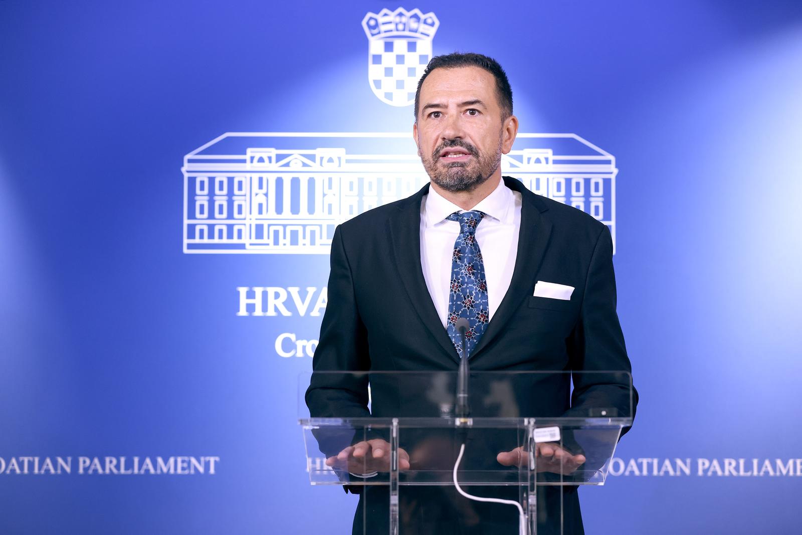 01.10.2025., Zagreb - Na konferenciji za medije odrzanoj u Saboru o podizanju optuznice protiv Josipa Dabre i stanju u Ustavnom sudu govorio je Igor Peternel. Photo: Patrik Macek/PIXSELL