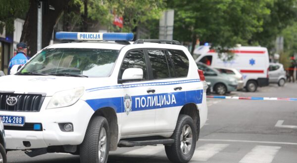 03, May, 2023, Belgrade - A student of the seventh grade of the Elementary School "Vladislav Ribnikar" is suspected to have fired a pistol at the security guard, the teacher and the students this morning.   

03, maj, 2023, Beograd - Ucenik sedmog razreda Osnovne skole "Vladislav Ribnikar" kako se sumnja, pucao je jutros iz pistolja na obezbeđenje, nastavnicu i ucenike.    Photo: Milos Tesic/ATAImages/PIXSELL